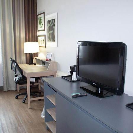 Country Inn & Suites By Radisson, Big Rapids, Mi 외부 사진